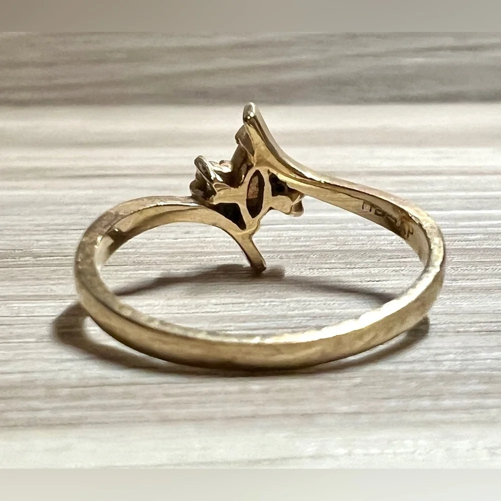 Antique Designer Signed 14KP Yellow Gold Opal & Diamond Ring, Size 6, 1.93g
